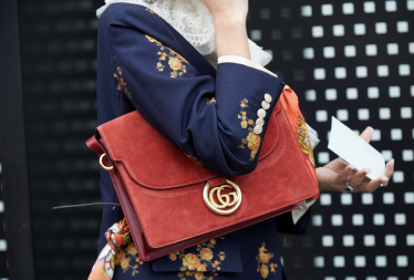 Gucci – 100 лет. Консервативный люксовый бренд покорил интернет и подружился с зумерами. Как ему это удалось /Фото 7