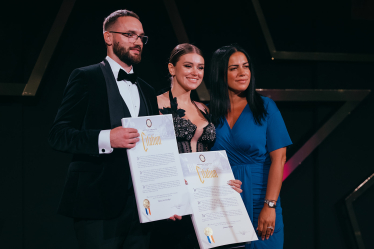 надано TOP USA Awards