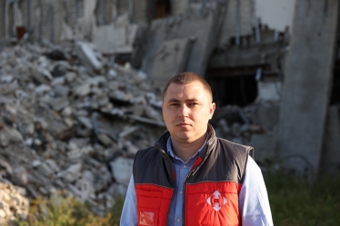 Встояти у вогні й воді: Володимир Шульга, керівник мережі Нової пошти у Херсоні /Фото 1