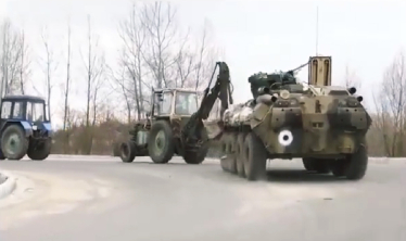 Сліплять, отруюють, не дають спати. Як українські фермери партизанять на окупованих землях /Фото 2