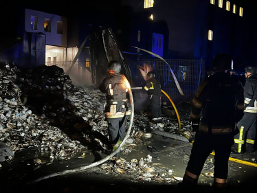 Россия атаковала логистический центр сети «Эпицентр» в Киевской области (фото) /Фото 2