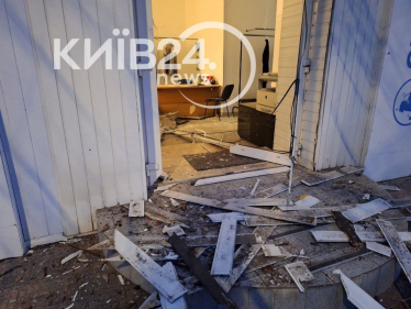 Удар по Киеву. Россия запустила шесть баллистических ракет, есть жертвы и разрушения (фото, видео) /Фото 8