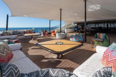 yachtharbour.com