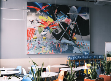 «Классные решения редко рождаются в переговорках». Как выглядит офис IT-компании EVO, где сотрудники самостоятельно могут оформлять пространство /Фото 14