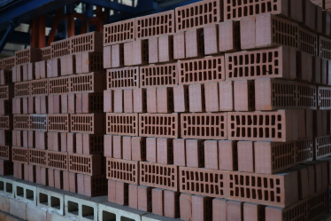 На Тернопільщині відкриють завод будівельних матеріалів, здатний виробляти 30 млн цеглин на рік /Фото 8