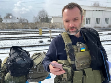 Неефективна «Укрзалізниця» перетворилася на машину з порятунку мільйонів українців. Як компанію переставили на воєнні рейки /Фото 11