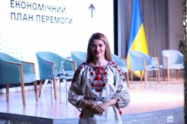 Лариса Білозір