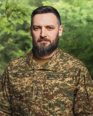 Голубок, «Хартія»
