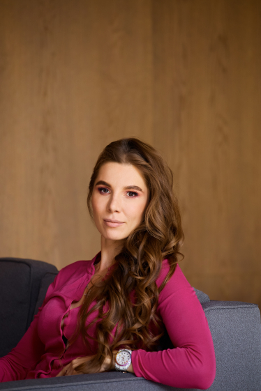 Новітні технології та стрімка відмова від готівки: як сьогодні змінюється транзакційний бізнес в Україні /Фото 1