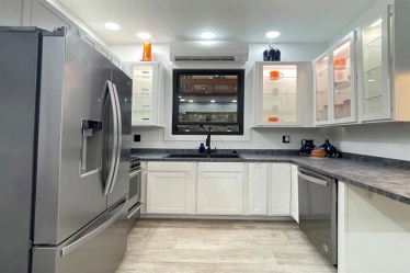 Смарт-дом Маска, 90-летний дворец Безоса и пять домов Цукерберга. Как выглядит жилье самых богатых людей мира /Фото 5