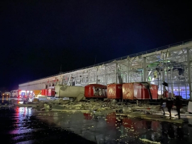 Росія завдала ракетного удару по харківському терміналу «Нової пошти», загинули шестеро працівників (оновлено, додано фото) /Фото 4