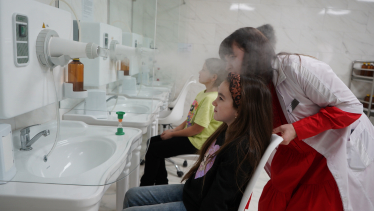 20 років там, де вирішується життя. Як Фонд Ріната Ахметова рятує дітей, підтримує родини й зберігає правду про війну /Фото 3