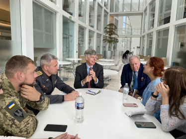 Ветеранам в США принадлежат более 2,5 млн компаний, генерирующих $1 трлн в год. Как Украина может научиться у Штатов поддерживать ветеранское предпринимательство /Фото 3