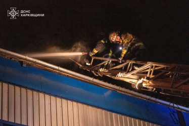 Росія атакувала Україну 100 дронами. У Харкові пожежа на підприємстві, в Умані пошкоджено інфраструктурний обʼєкт (фото, відео) /Фото 3