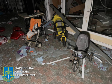 Уничтожены 100 павильонов. Что известно о российском ударе по рынку «Барабашово» в Харькове (фото) /Фото 4