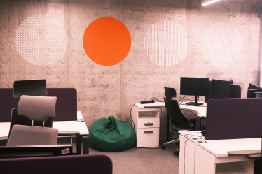 Офіс для тих, хто не хоче працювати в офісі. SoftServe відкрила новий простір у розпал пандемії. Що з цього вийшло /Фото 36