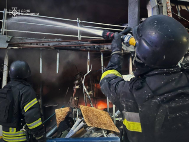 Удар по Киеву. Россия запустила шесть баллистических ракет, есть жертвы и разрушения (фото, видео) /Фото 4