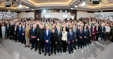 Фонд Віктора Пінчука. Фотографи: Ніколя Лобет, Валентина Ростовікова, Фредерік Гаррідо-Рамірес (PRYZM)