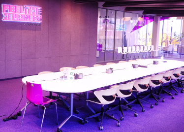 Офис для тех, кто не желает работать в офисе. SoftServe открыла новое пространство в разгар пандемии. Что из этого вышло /Фото 63