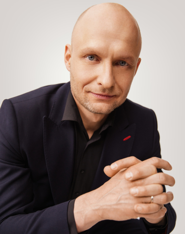 150 спартанцев. Альфа-Банк бросился в погоню за технологическими лидерами. Как устроен его программистский спецназ /Фото 1