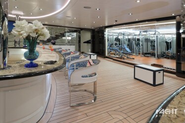 yachtharbour.com