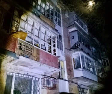 Росія завдала ракетних ударів по Запоріжжю, Харкову та Дніпропетровщині. Загалом влучання зафіксували у 14 регіонах /Фото 4