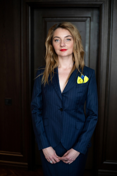 Indposhiv Bespoke House: Брендам варто показувати українського героя, який жертвує собою задля перемоги України, завдяки чому ми можемо продовжувати жити та працювати /Фото 1