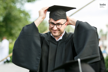 В мае 2021 года стартап JayJay Виталия Семки начал развивать онлайн-школу для IT на рынке Индонезии. В мае 2022 года он вышел на рынок с первым продуктом. В октябре 2022 года JayJay поднял сид-раунд в $1 млн от Jooble. /KMBS