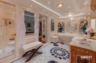 yachtharbour.com