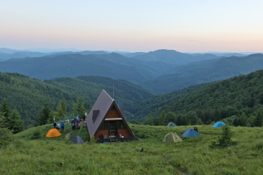 Туристическое убежище в Карпатах в честь пластуна Тараса Гаврилишина /Роман Балук