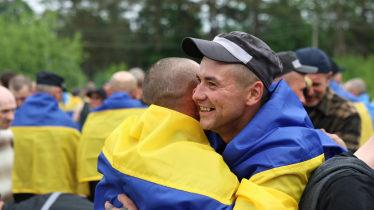 Третій обмін полоненими. Додому повернулися ще 303 українських захисників (фото) /Фото 10