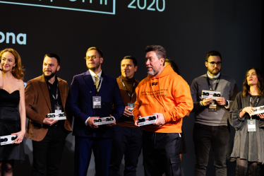 Forbes нагородив учасників списку «30 до 30». Понад 50 найуспішніших молодих українців, NFT- токени від Forbes, діджей-сет від Alina Pash. Що ще було цікавого? /Фото 20