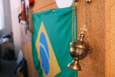 «Классные решения редко рождаются в переговорках». Как выглядит офис IT-компании EVO, где сотрудники самостоятельно могут оформлять пространство /Фото 22