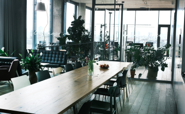 Работай где хочешь, записывай идеи где хочешь. Как устроен офис девелоперской комании SAGA /Фото 6