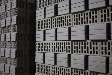 На Тернопільщині відкриють завод будівельних матеріалів, здатний виробляти 30 млн цеглин на рік /Фото 3