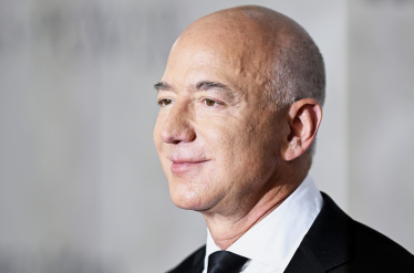 Безос, Amazon /Getty Images