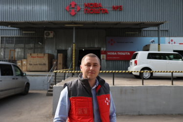 Встояти у вогні й воді: Володимир Шульга, керівник мережі Нової пошти у Херсоні /Фото 3