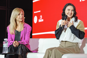 Лариса Чернишова, заступниця голови правління ПриватБанку з питань фінансів; Марія Назаренко, CEO Будинку Іграшок