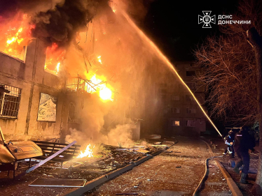 Масований обстріл. Росія атакувала центр Добропілля, мʼясокомбінат на Харківщині і енергооб'єкт ДТЕК на Одещині (фото, відео) /Фото 3