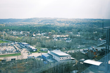 «Тиха» кімната, десятки дощок і ніяких стін. Як виглядає простір, де створюють ідеї в «Новій Пошті» /Фото 4