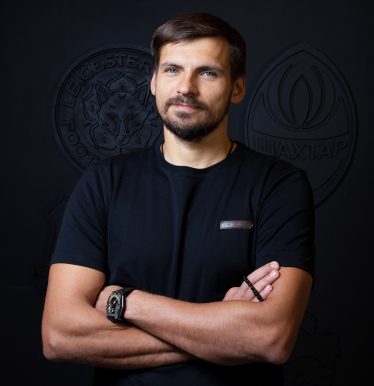 Россия, 1XBet, налоги. Крупнейший букмекер Украины Parimatch попал под санкции на 50 лет . Forbes узнал версии, почему это могло произойти /Фото 1