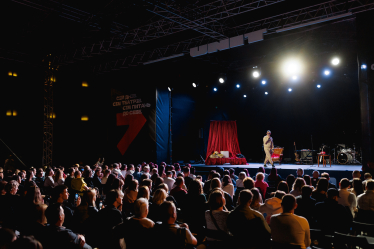 Театральний фестиваль просто неба «Сім»