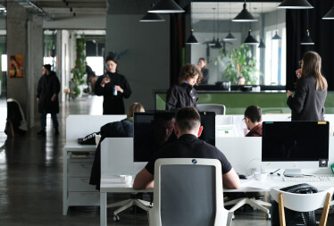 «Ми — плем'я. Ми цінуємо кожного». Як виглядає сміливий офіс креативного агентства Banda /Фото 24