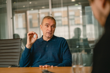 Виктор Лотоус