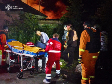 Росія завдала удару дронами і балістикою по Києву. Є загиблі і руйнування (фото, відео) /Фото 6