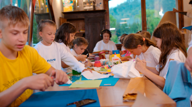 Невидимі рани. Через війну психологічної допомоги потребуватиме близько 15 млн українців. Як Олена Зеленська будує систему ментальної підтримки для країни /Фото 5