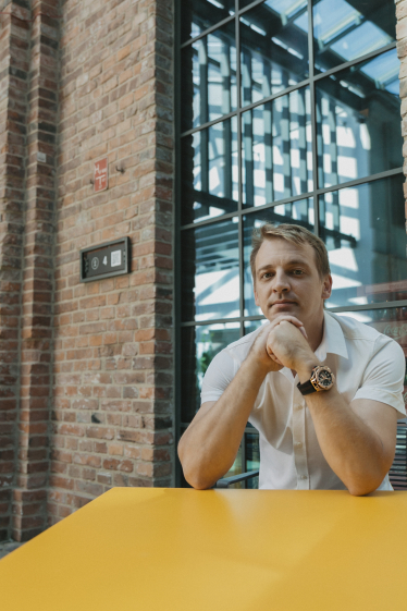 «Молоді інвестори не вкладатимуться в золото». Засновник WhiteBIT про нову роль криптовалют, блокування росіян і благодійність /Фото 3