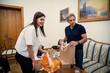 Проект Spend With Ukraine помогает креативной индустрии Украины искать клиентов на Западе. Как они убеждают мир влюбиться в украинские товары /Фото 1