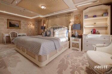 yachtharbour.com