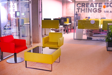 Офіс для тих, хто не хоче працювати в офісі. SoftServe відкрила новий простір у розпал пандемії. Що з цього вийшло /Фото 16